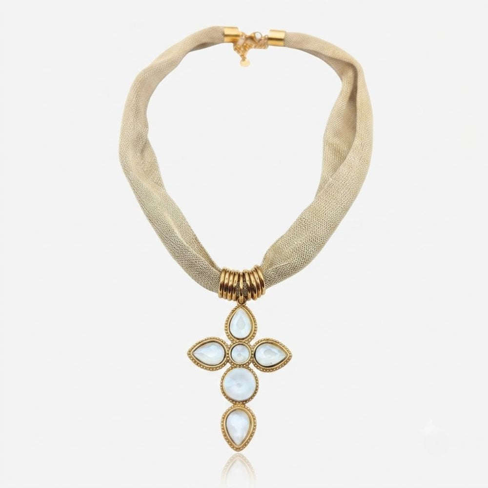 Collier - CLEO